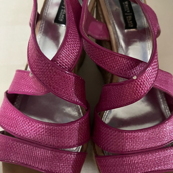 Worn once! White House Black Market pink  wedge sandals…Comfy! - Picture 5 of 9